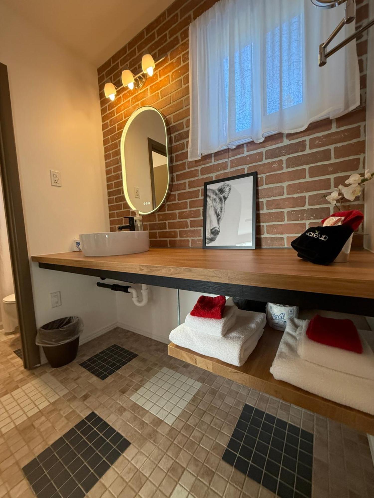 Parkway Motel 와와 외부 사진